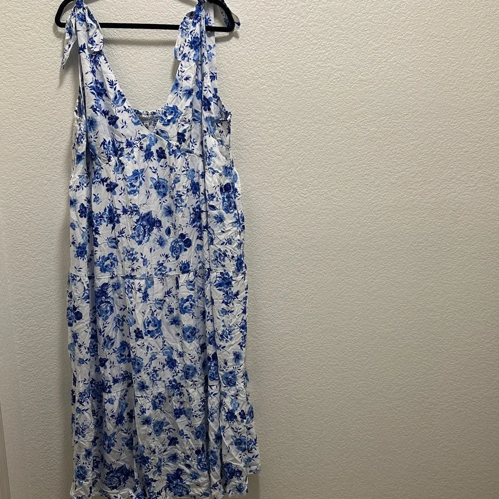 Baltic Born White and Blue Floral Dress - Picture 5 of 12